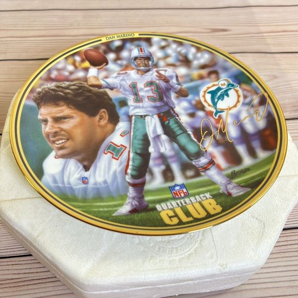 Dan Marino NFL Quarterback Club 8" Plate 1996 Bradford Exchange Miami Dolphins - Picture 7 of 10